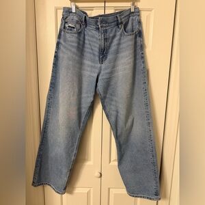 Women’s American Eagle Baggy Jeans Size 14 High Rise Loose Fit Light Wash Denim